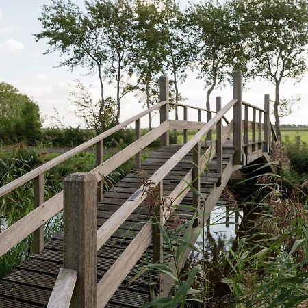 Alluring Apartment in Sint Maartensbrug with Garden Exterior foto
